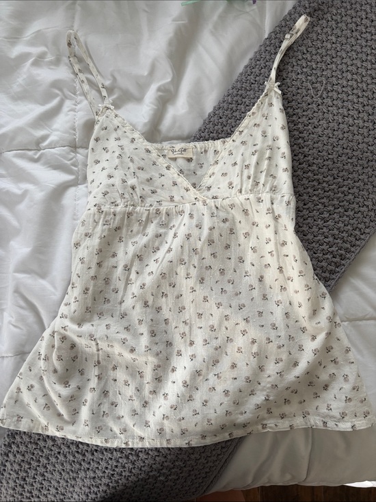 Brandy Melville Tops - Brandy Melville flowy white and purple tank top